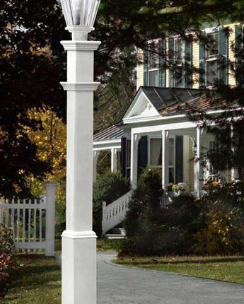 New England Sturbridge Lamp Post, White